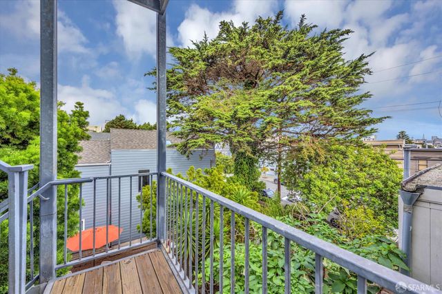 2710 Sutter Street, San Francisco, CA 94115