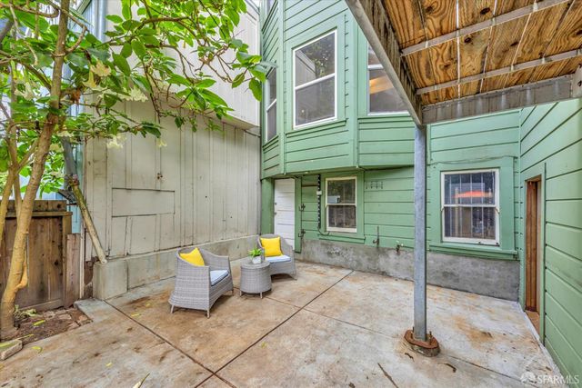 2710 Sutter Street, San Francisco, CA 94115