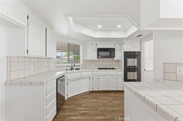 3205 Flintridge, Bakersfield, CA 93306