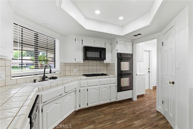 3205 Flintridge, Bakersfield, CA 93306