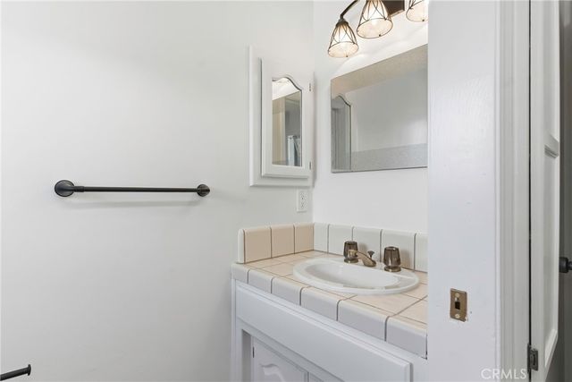 3205 Flintridge, Bakersfield, CA 93306