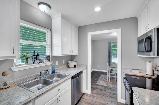 3003 Linda Drive, Ennis, TX 75119