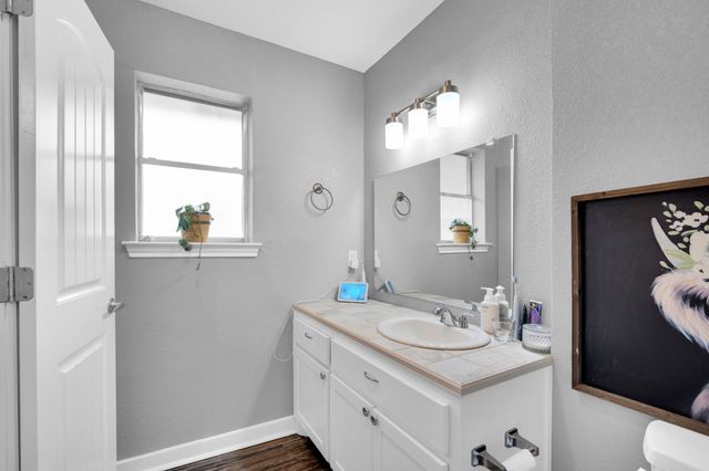 3003 Linda Drive, Ennis, TX 75119