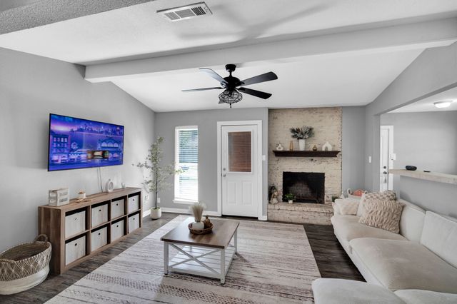 3003 Linda Drive, Ennis, TX 75119