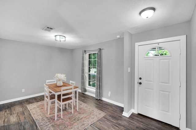 3003 Linda Drive, Ennis, TX 75119