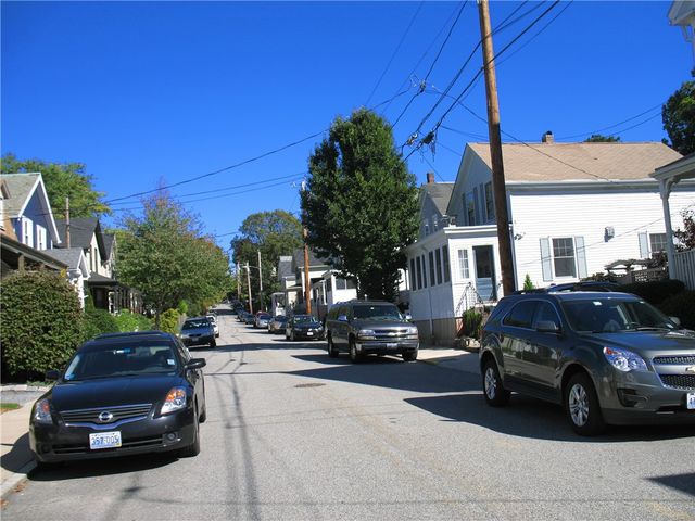 15 WEBSTER Street 2, Newport, RI 02840