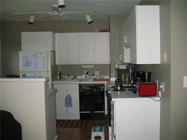 15 WEBSTER Street 2, Newport, RI 02840