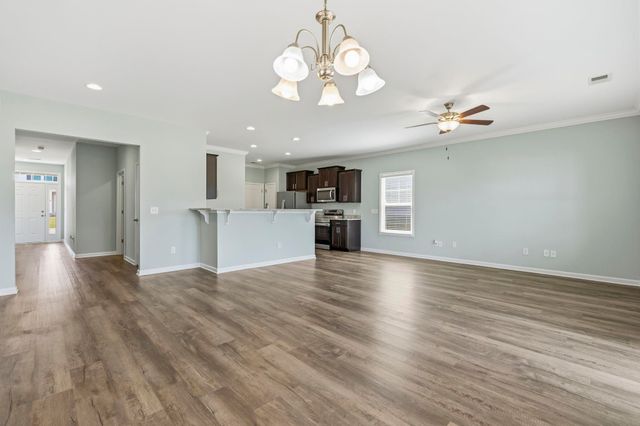 464 Honeyhill Loop, Conway, SC 29526