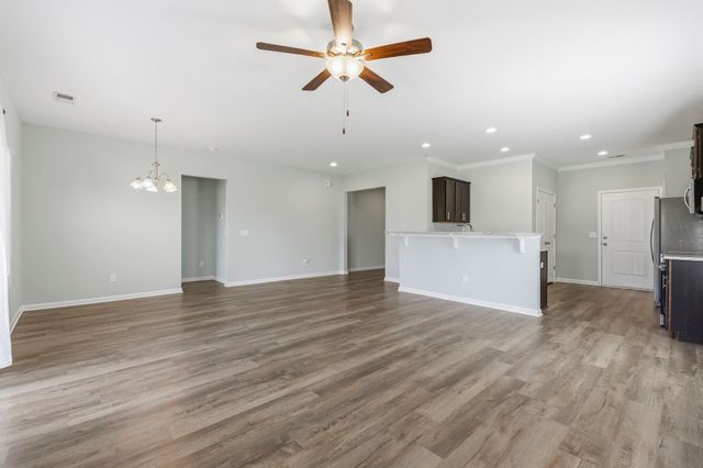 464 Honeyhill Loop, Conway, SC 29526