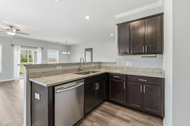 464 Honeyhill Loop, Conway, SC 29526