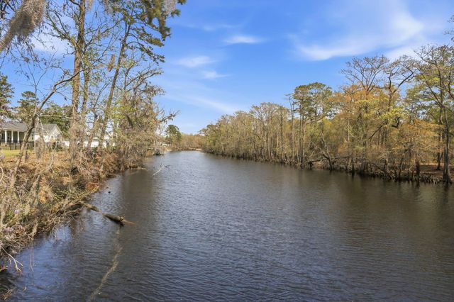 464 Honeyhill Loop, Conway, SC 29526