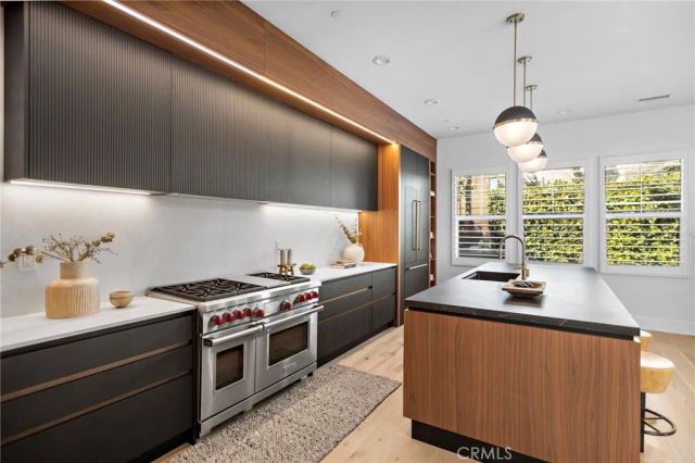 51 Fenway, Irvine, CA 92620