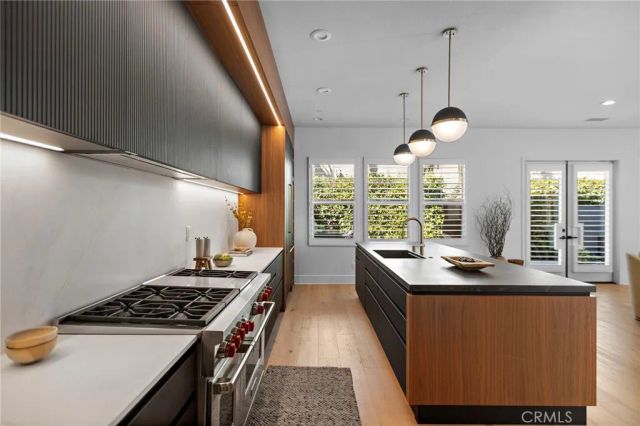 51 Fenway, Irvine, CA 92620