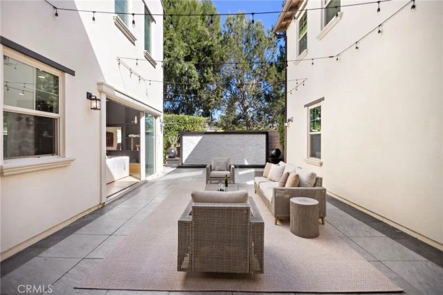 51 Fenway, Irvine, CA 92620