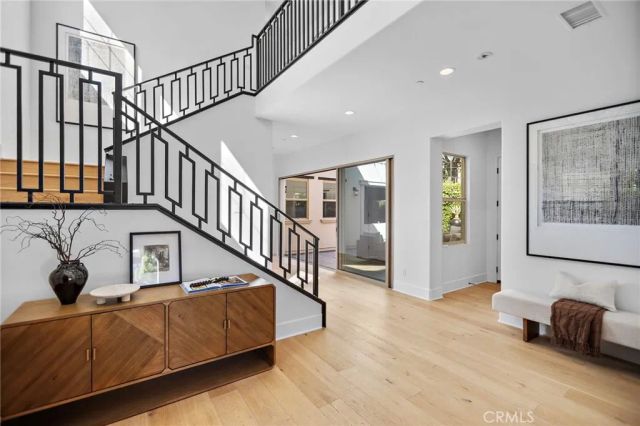 51 Fenway, Irvine, CA 92620