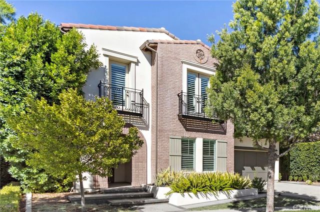 51 Fenway, Irvine, CA 92620