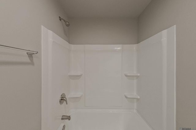 13784 Pinyon Dr, Denham Springs, LA 70726