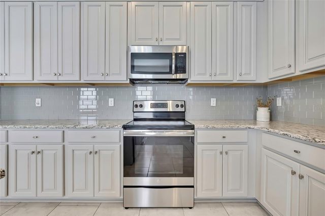 30801 PARROT REEF COURT, Wesley Chapel, FL 33545