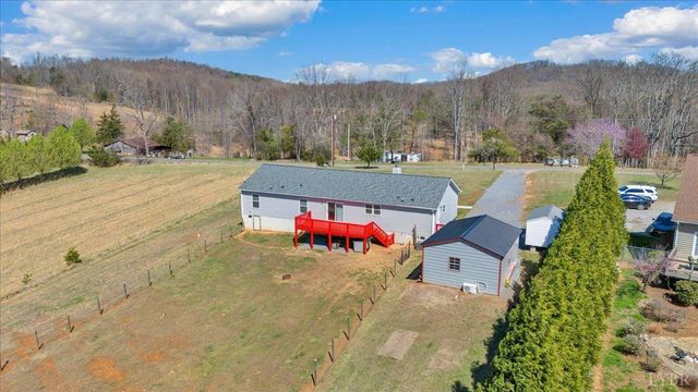1844 Fiddler Creek Road, Bedford, VA 24523