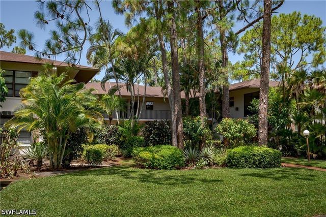 1733 Courtyard WAY B103, Naples, FL 34112