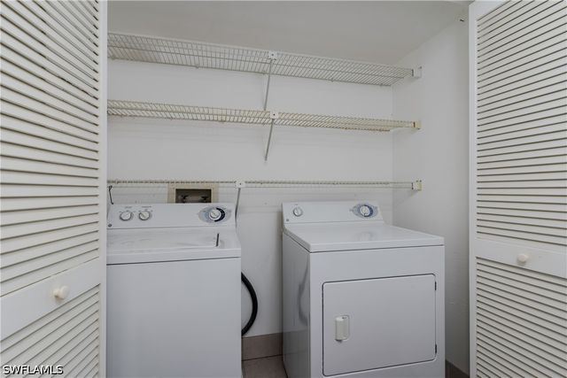 1733 Courtyard WAY B103, Naples, FL 34112