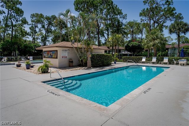 1733 Courtyard WAY B103, Naples, FL 34112