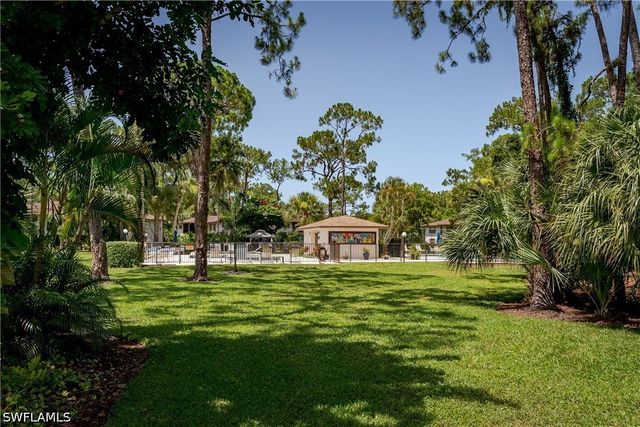 1733 Courtyard WAY B103, Naples, FL 34112