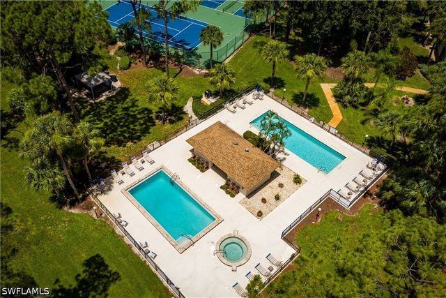 1733 Courtyard WAY B103, Naples, FL 34112