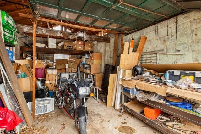 1869 Lennington St, Rahway City, NJ 07065