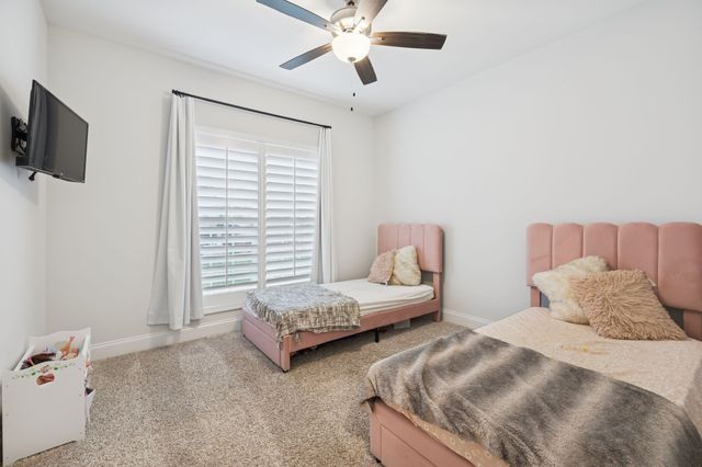 229 Bluebell Dr, Clarksville, TN 37043