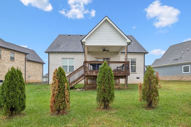 229 Bluebell Dr, Clarksville, TN 37043