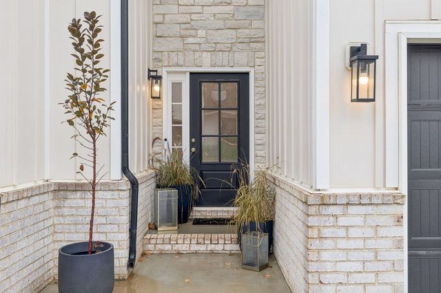 229 Bluebell Dr, Clarksville, TN 37043