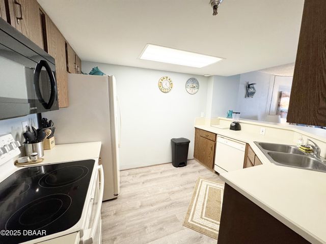 3115 S Atlantic Avenue, Daytona Beach, FL 32118