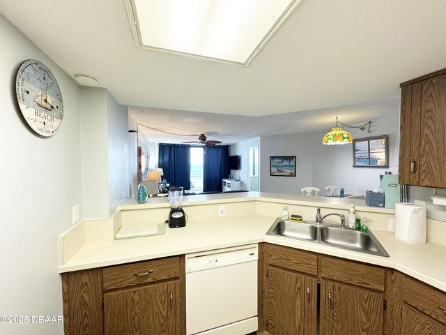 3115 S Atlantic Avenue, Daytona Beach, FL 32118
