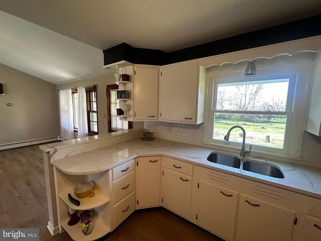 415 E WILLOW ST, Elizabethtown, PA 17022