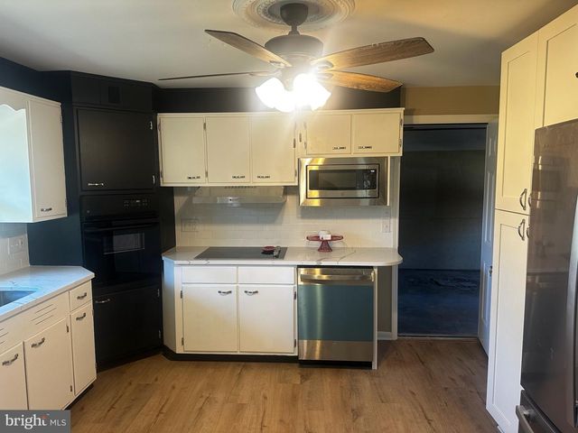 415 E WILLOW ST, Elizabethtown, PA 17022