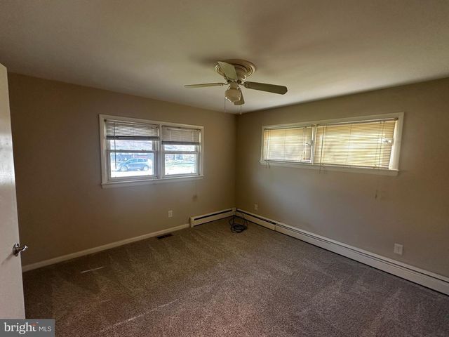 415 E WILLOW ST, Elizabethtown, PA 17022