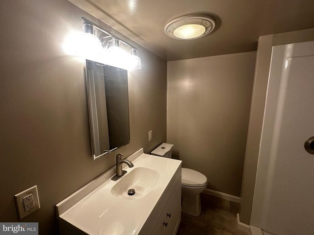 415 E WILLOW ST, Elizabethtown, PA 17022