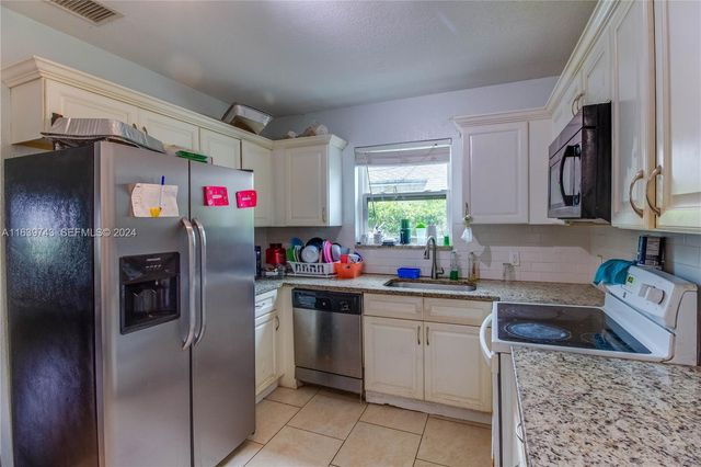 322 N C Street, Lake Worth Beach, FL 33460