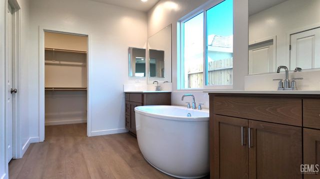 17006 Lovato Lane, Bakersfield, CA 93314