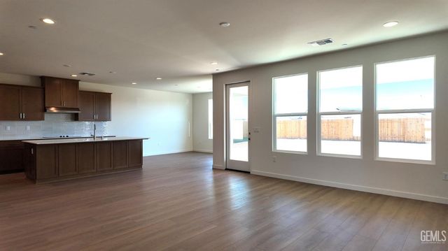 17006 Lovato Lane, Bakersfield, CA 93314