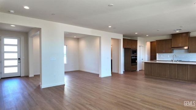17006 Lovato Lane, Bakersfield, CA 93314