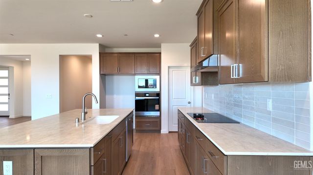 17006 Lovato Lane, Bakersfield, CA 93314
