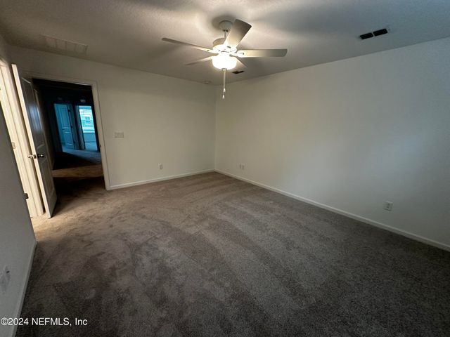 4305 LEEWARD BREEZE Loop, Middleburg, FL 32068