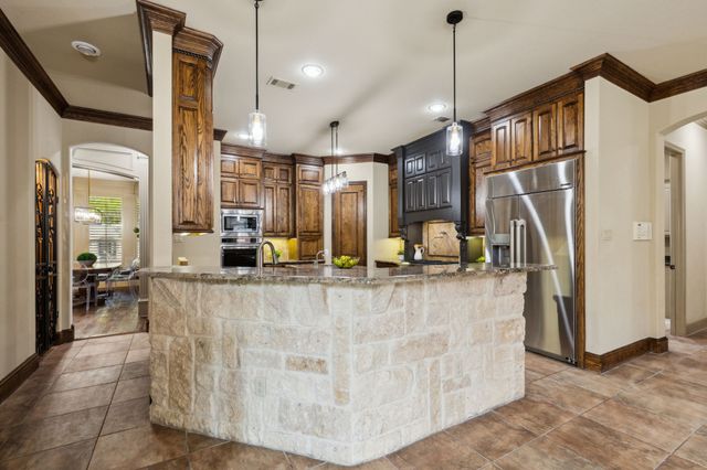 6104 Equestrian Court, Colleyville, TX 76034