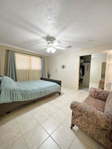 10707 Misty River Drive, Houston, TX 77086