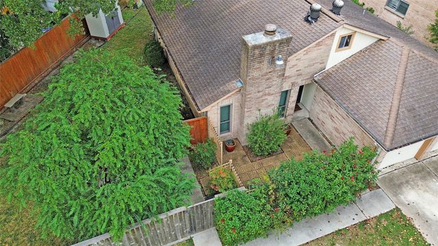 10707 Misty River Drive, Houston, TX 77086