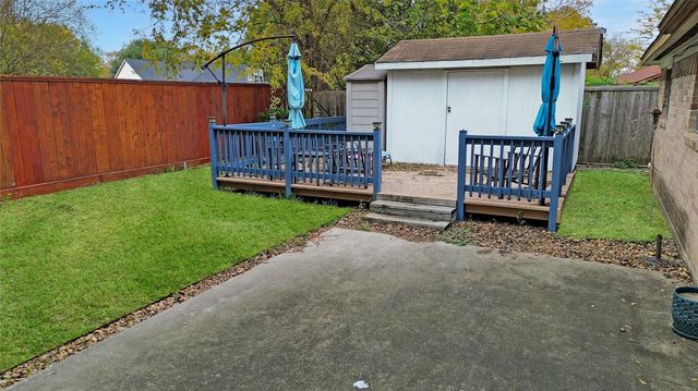 10707 Misty River Drive, Houston, TX 77086