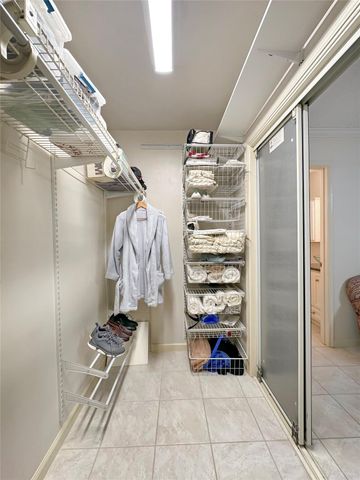 10707 Misty River Drive, Houston, TX 77086