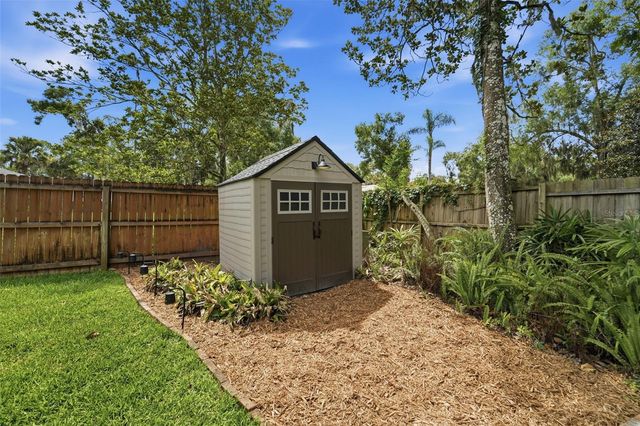 386 LAKE CHARLES ROAD, Deland, FL 32724